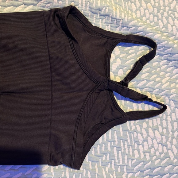 Alo Yoga seamless ribbed favorite bra tank - Picture 4 of 4